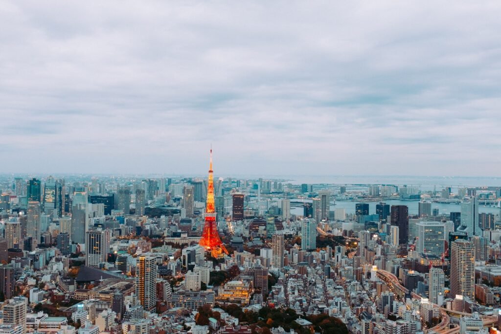 Tokio cuenta con una densidad de población muy elevada, de unas 14.000 personas por km²
